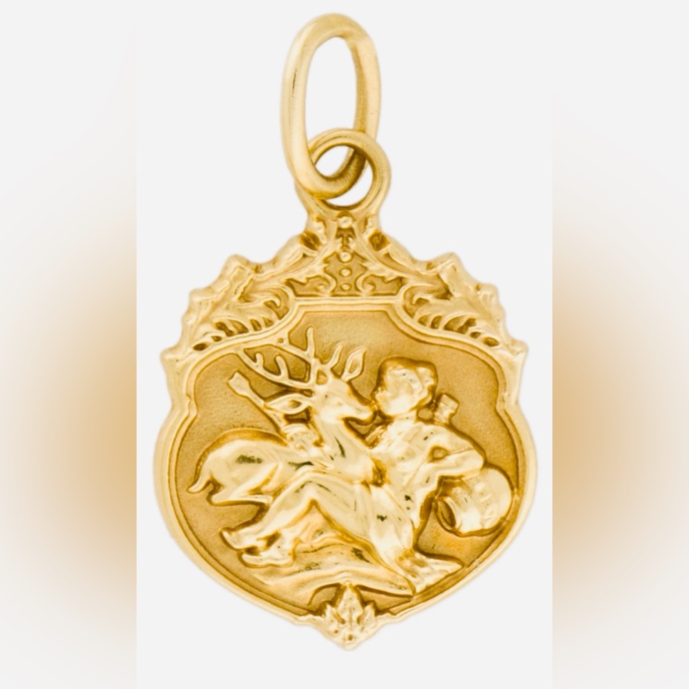 ❌❌SOLD❌❌Tiffany & Co.
18K Diana Olympian Double Sided Pendant